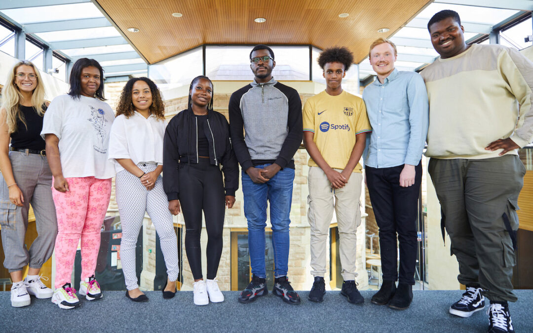 Rise in young women neither earning nor learning